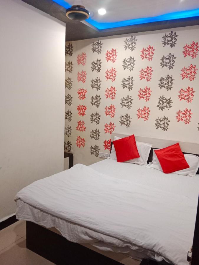 اوجاين Hotel Nahta Palace المظهر الخارجي الصورة