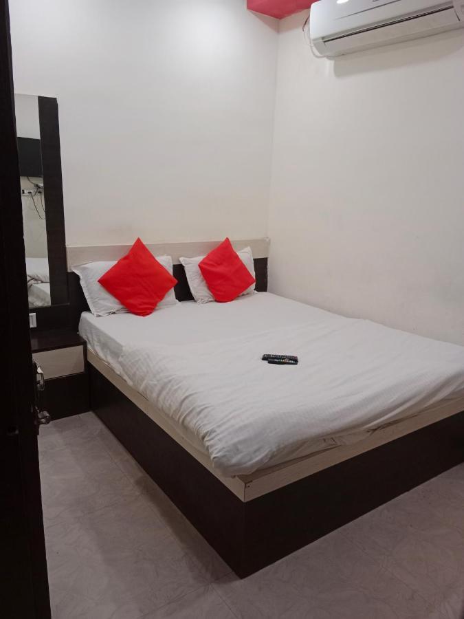 اوجاين Hotel Nahta Palace المظهر الخارجي الصورة